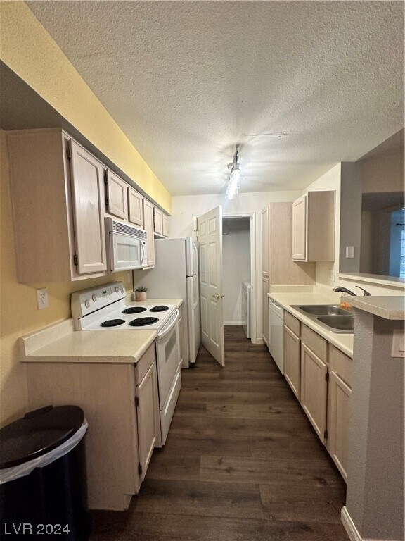 231 W Horizon Ridge Pkwy Condo Unit 2127 Condo for Rent in Henderson