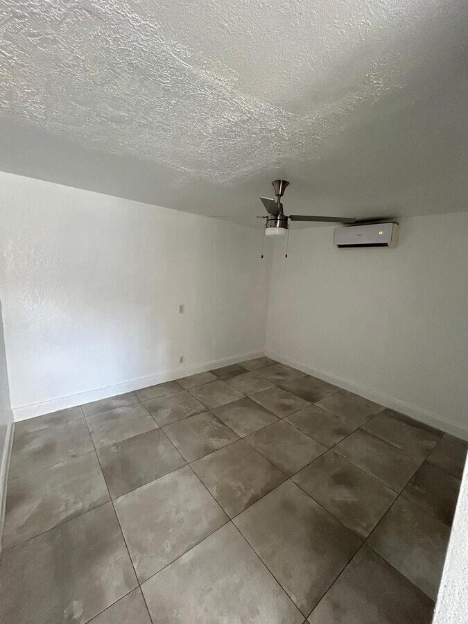 Photo - 741 NW 3rd Ave