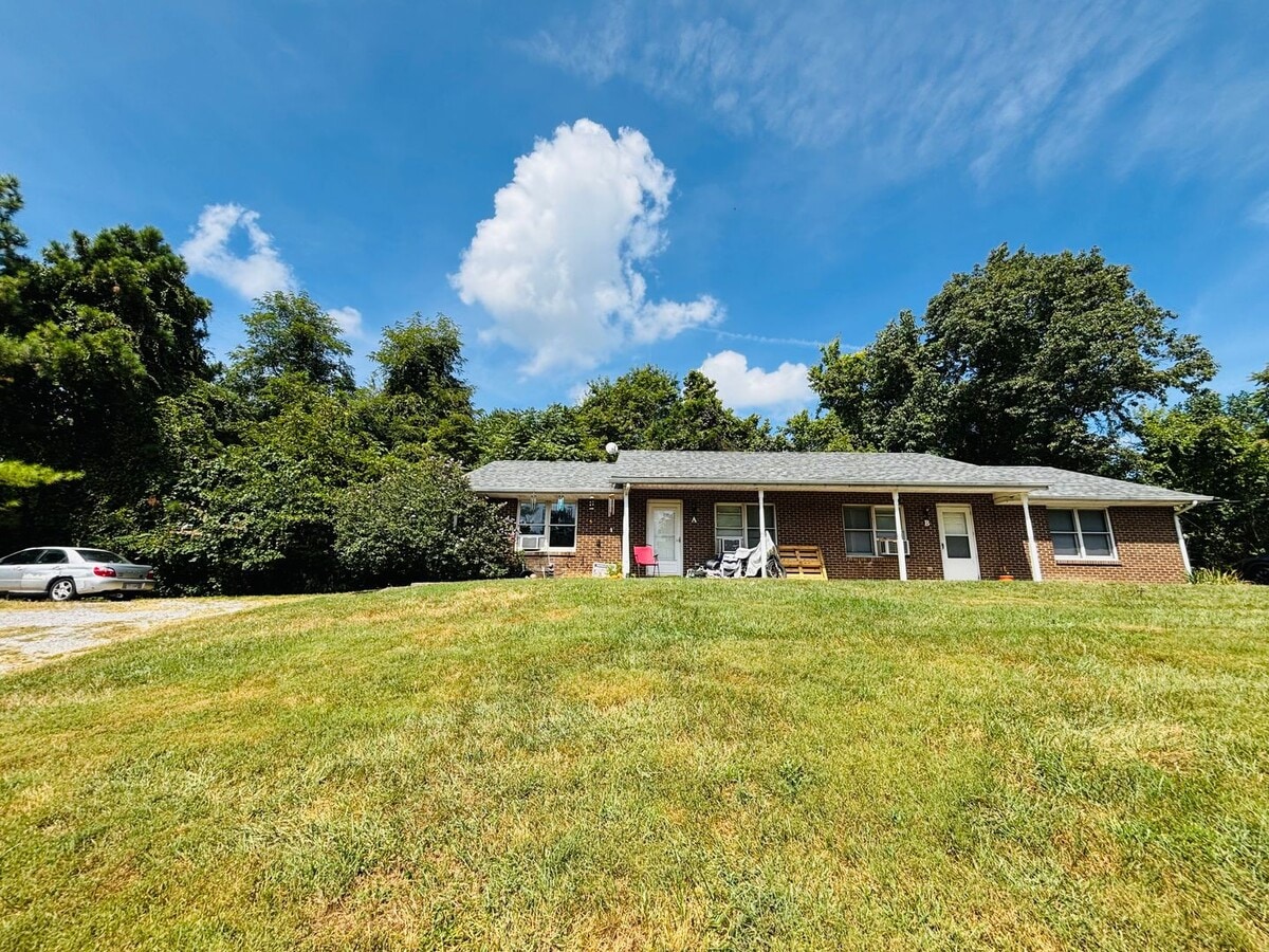 Photo - 804 Craigs Mountain Rd