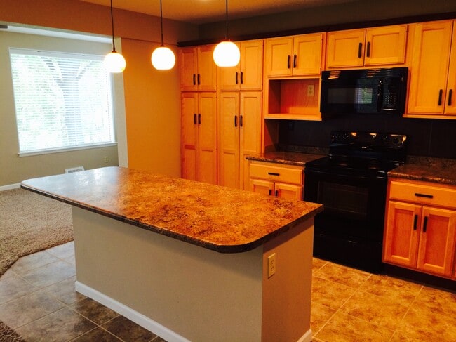 Photo - 208 Chestnut Ave Unit A