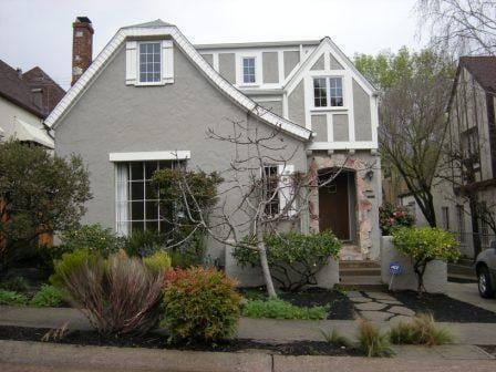 Building Photo - Beautiful, Spacious Rockridge Home!