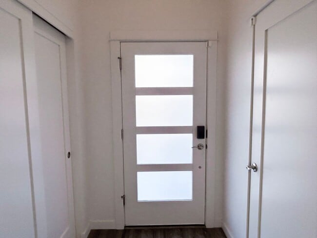 Photo - Fantastic Townhouse in South Salem