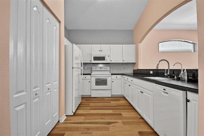 Photo - 33 Summerwind Cir Unidad 101