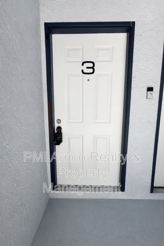 Photo - 1810 E 143rd Ave Unit Apt 3