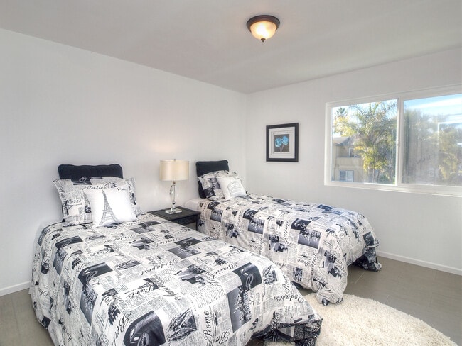 Photo - 6740 Sabado Tarde Rd Unidad A