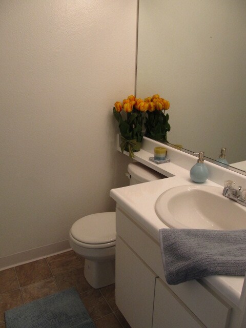 Photo - Kester Apartments