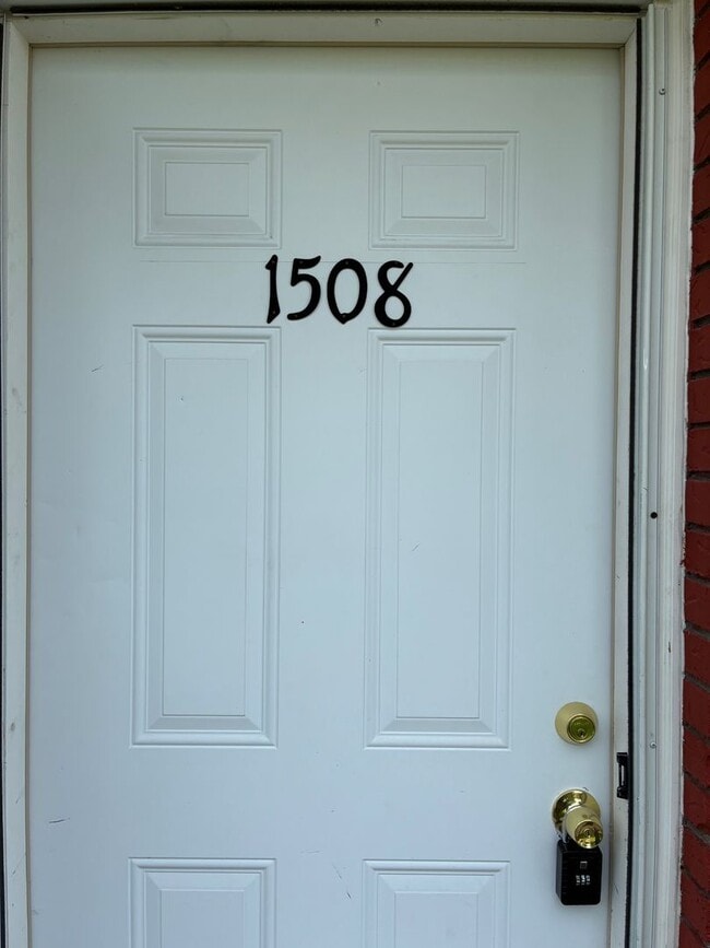 Photo - 1508 Fillmore Ave Unit 1508 Fillmore Ave: Right