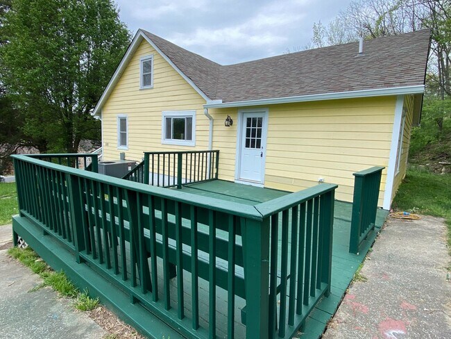 Photo - Spacious 3 Bedrooms Located in Hermitage /...