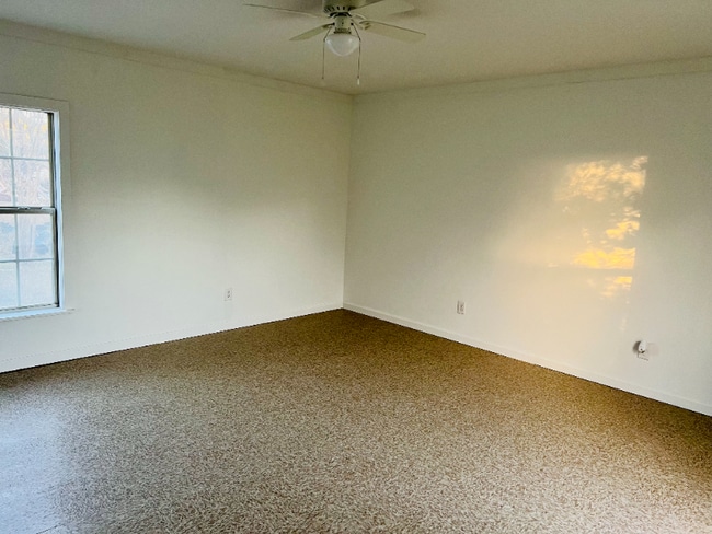 Photo - 100 Old Plank Rd