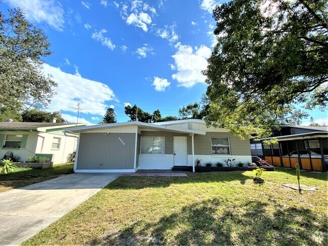 Building Photo - Freshly renovated 3/1 Rental