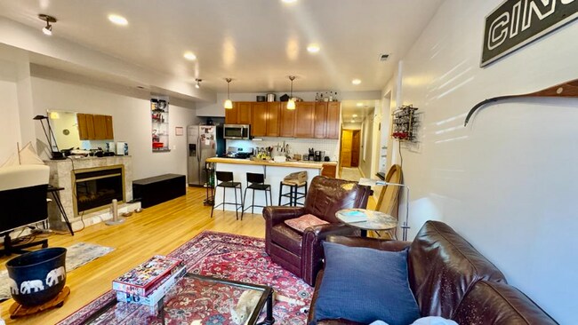 Photo - 1453 W Cortez St Unit 1