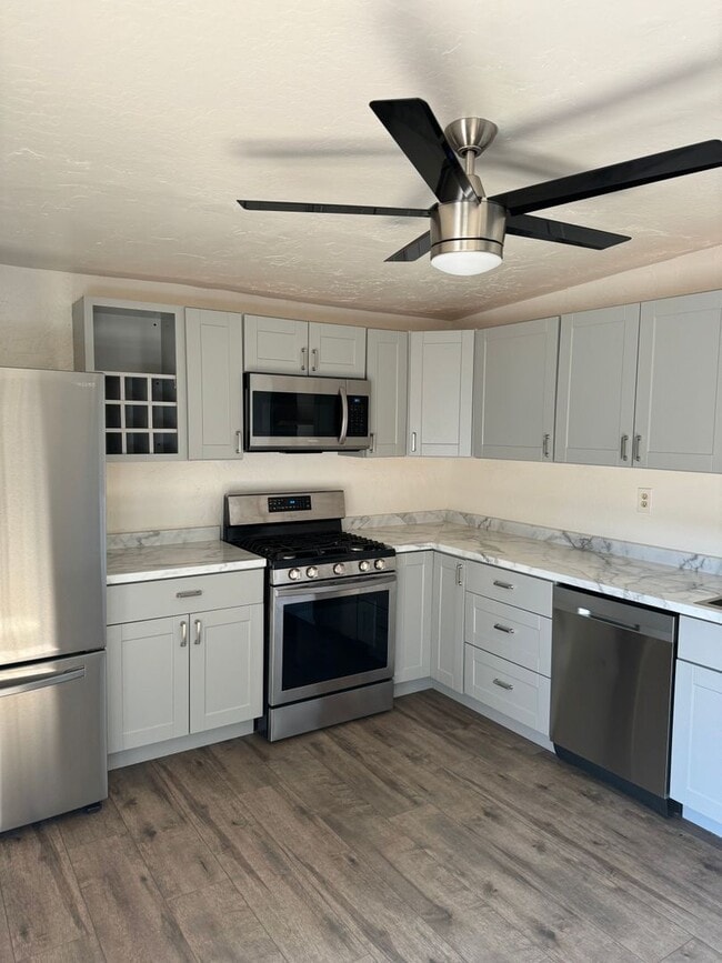 Building Photo - 2066 Placer St Unit A