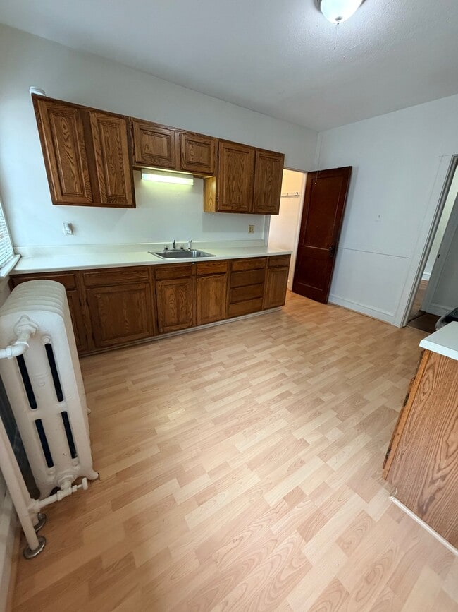 Photo - 142 Maplewood Ave Unit 2