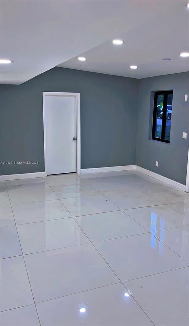 Photo - 5181 NE 16th Ave