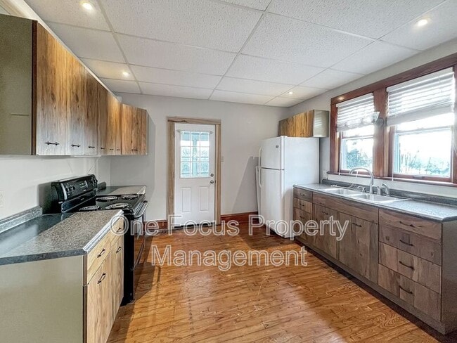 Photo - 2435 Woodward Ave Unit #2
