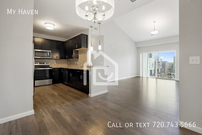 Building Photo - 15700 E Jamison Dr