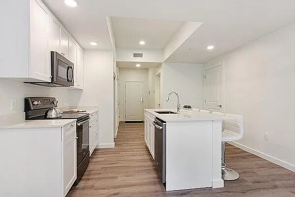 Photo - 2100 St Thomas St Unit 204