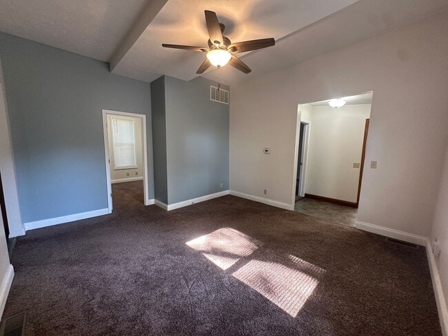 1607 N Roosevelt Ave