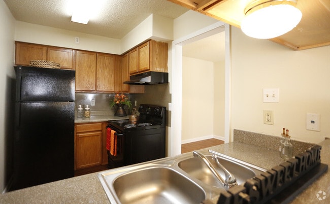 2HAB/2BA - 950 ft² - Jefferson Lakes Apartments