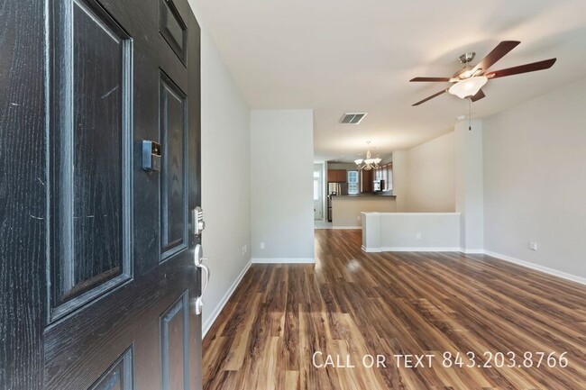 Photo - 828 Rue Dr