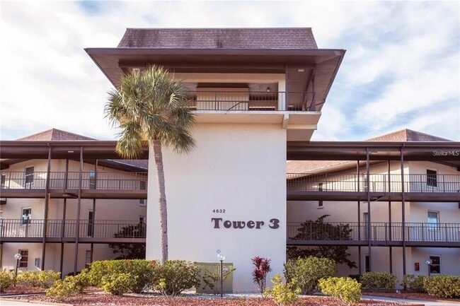 Building Photo - 4632 Marine Pkwy Unit 201