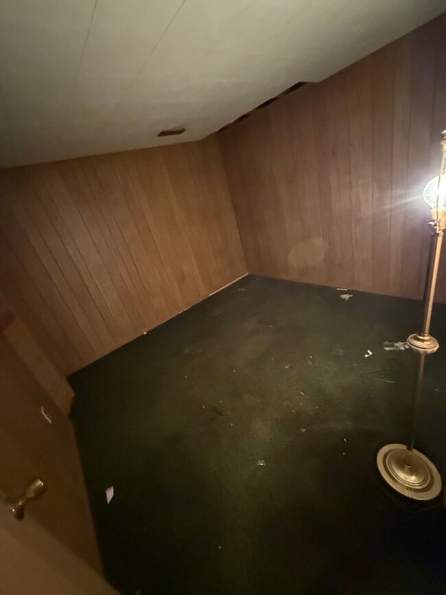 Photo - 303 Wilson Park Ln