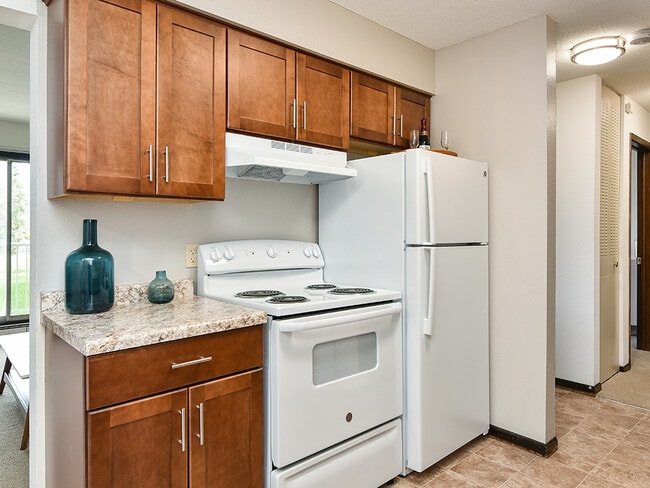 Photo - Pines of Burnsville Apartamentos