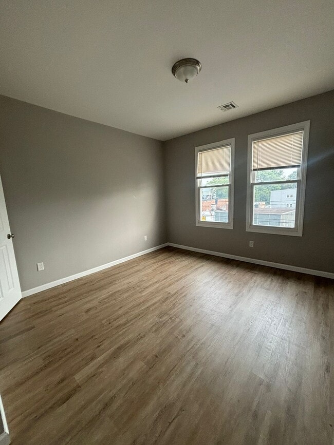 Photo - 353 16th Ave Unidad 4