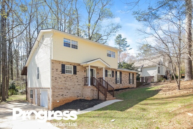 Photo - 340 Hermitage Ct