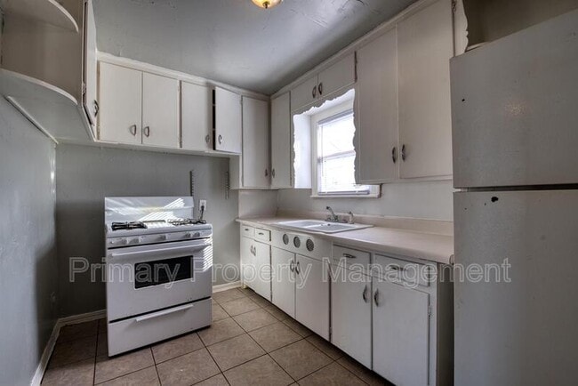 Photo - 3112 Cashion Pl