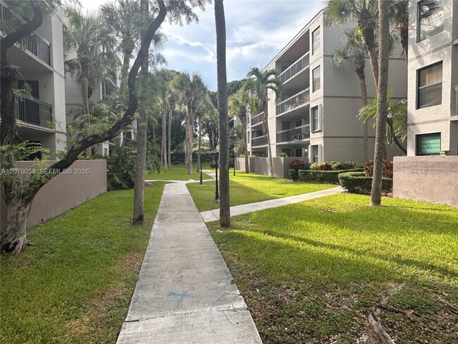 Photo - 8810 SW 132nd Pl Unit 401DN