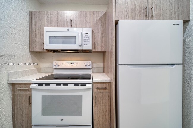 Photo - 1747 NW 40th St Unit 1747