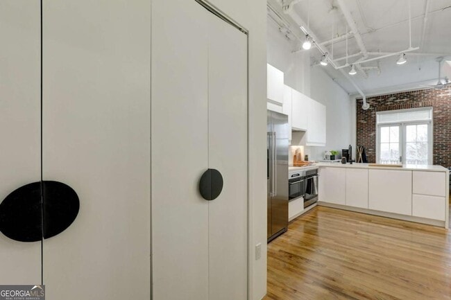 Photo - 3235 Roswell Rd NE Unit 703