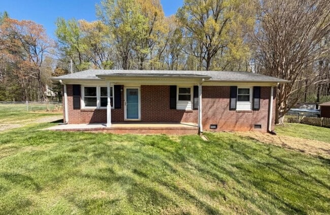 Building Photo - 4402 Ginger Dr