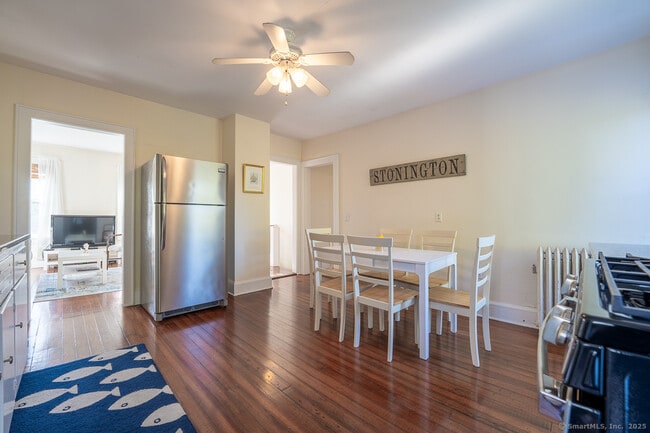 Photo - 4 Coburn Ave