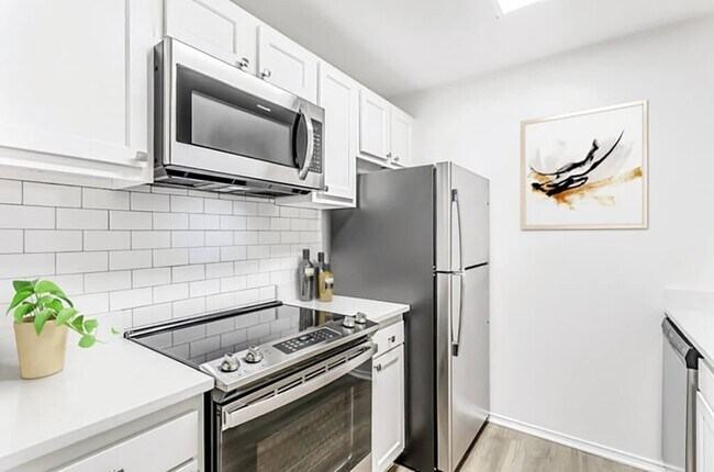 Photo - Landmark at Wynton Pointe Apartment Homes