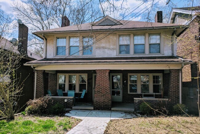 Building Photo - Great 3 bedroom, 2 story Duplex in Squirrel Hill