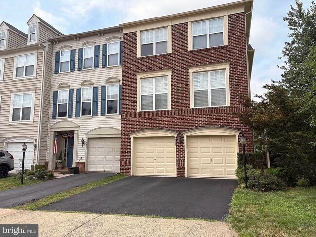 Building Photo - 43225 Highgrove Terrace Rental