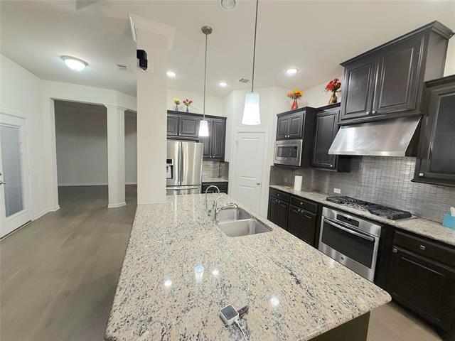 Photo - 6683 DeLeon St