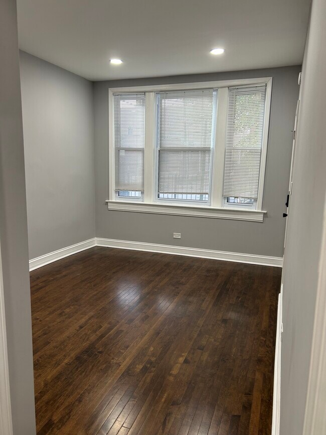 Photo - 3145 W 42nd St Unit 1F