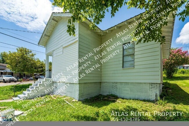 Photo - 495 Commerce St