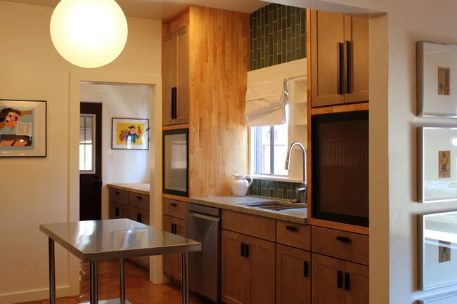 Photo - 6147 Springvale Dr