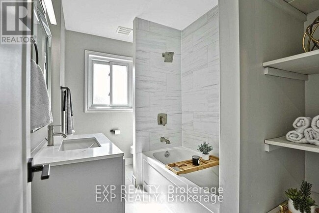 Photo - 778 Drury Ln