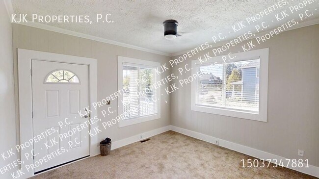 Photo - Embrace Fall in This Stunning Vintage-Styl...