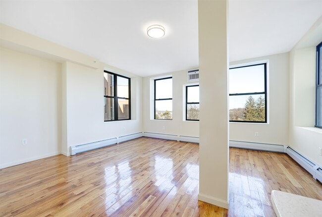 Photo - 520 Belleville Ave Unit E302