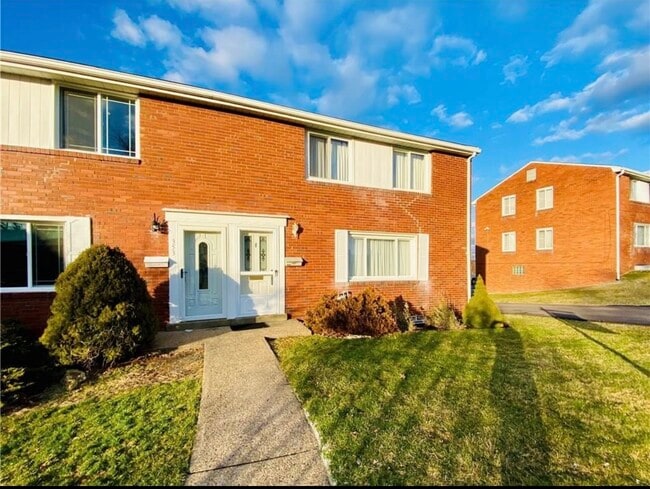Building Photo - 355 Macassar Dr Unit 355 Rental