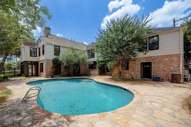 Photo - 3020 San Felipe St