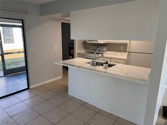 Photo - 3004 Santa Barbara Blvd