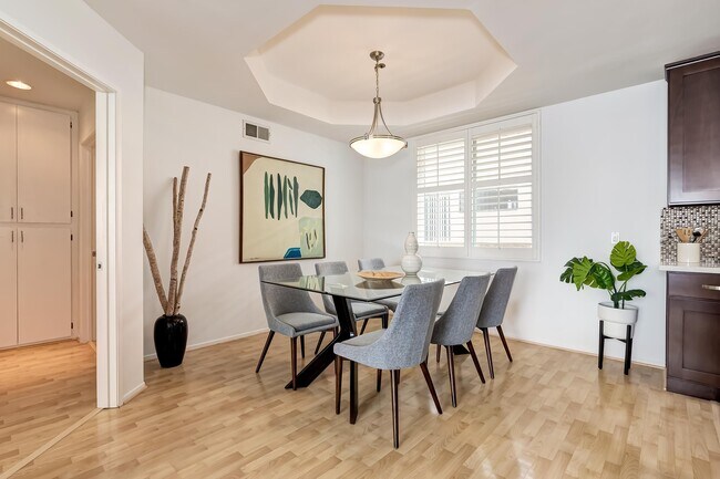 Photo - 2491 Purdue Ave Unit #323