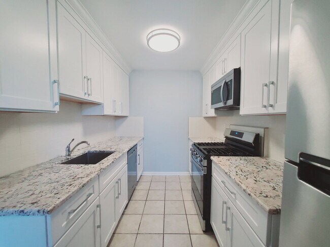 Photo - 39 Glenbrook Rd Unit 2